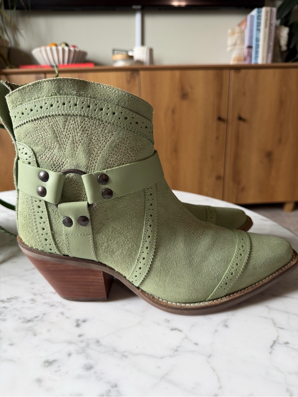 Dingo Gummy Bear Mint Suede Green Boots - Picture 5 of 10